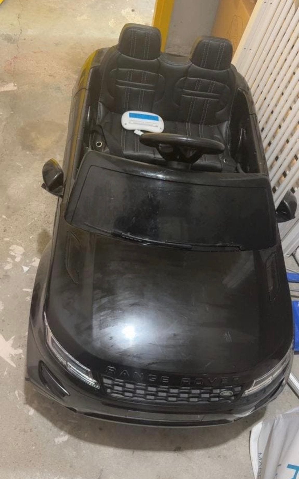 Range Rover Elektrische Kinderauto Evoque 12V - Zwart, Ophalen, Zo goed als nieuw