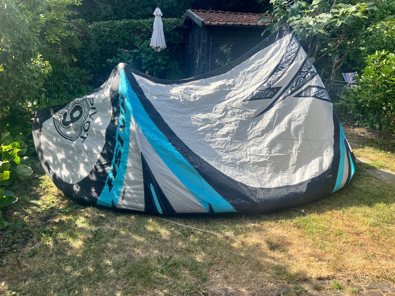Naish Pivot 9m S27 (2023) + bar, Watersport en Boten, 9 m², Geen board, Ophalen of Verzenden, Zo goed als nieuw