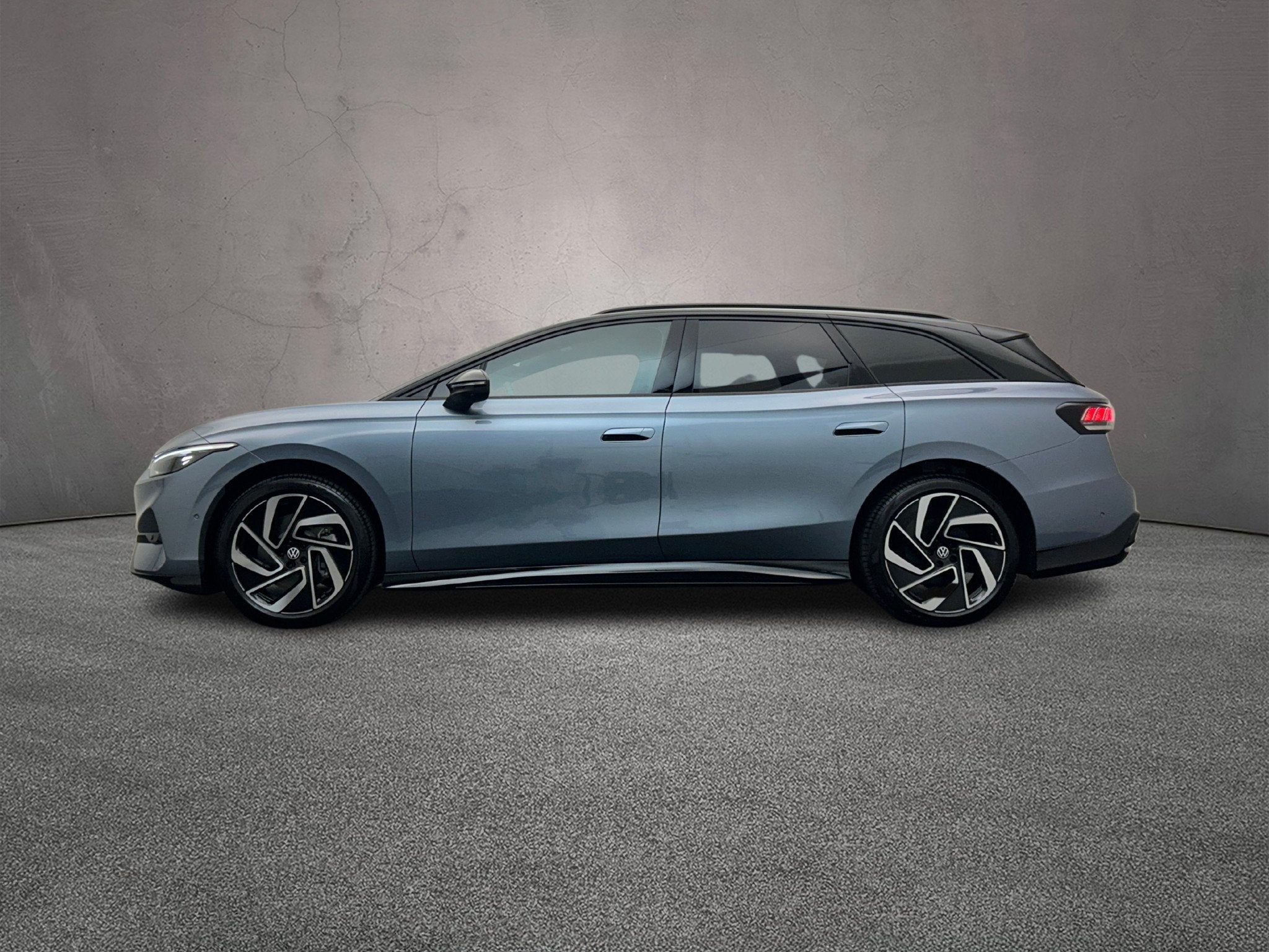 Volkswagen ID.7 Tourer, Auto's, Automaat, Achterwielaandrijving, 82 kWh, Blauw