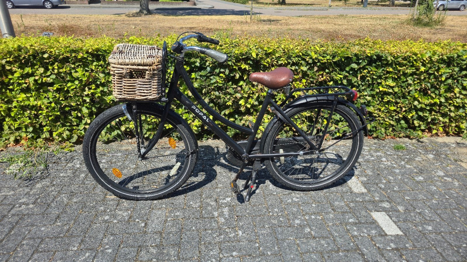 24 inch zwarte meisjesfiets met mand, terugtraprem, 3 versn., Ophalen, Gebruikt, 24 inch, Versnellingen