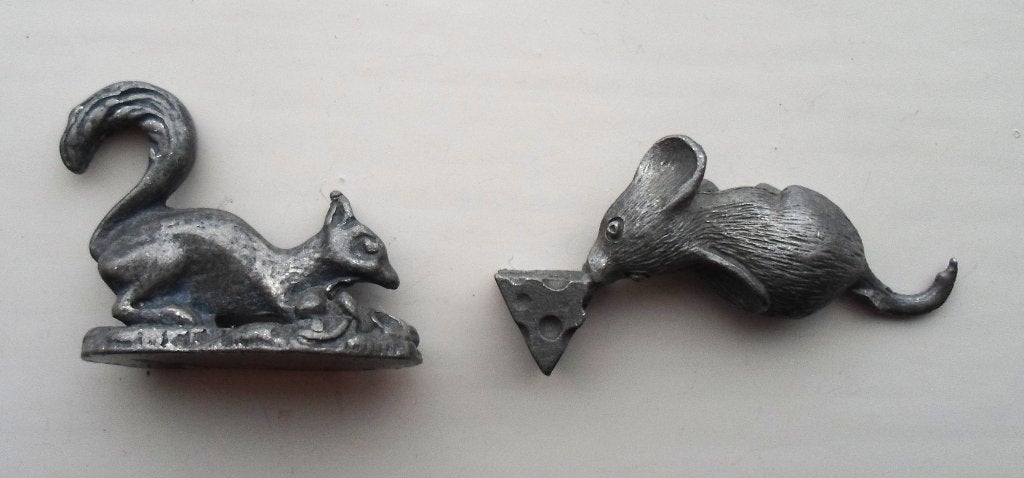 Tinnen Eekhoorn en muisje met kaas. (Engeltjes tin), Ophalen of Verzenden, Zo goed als nieuw, Dier