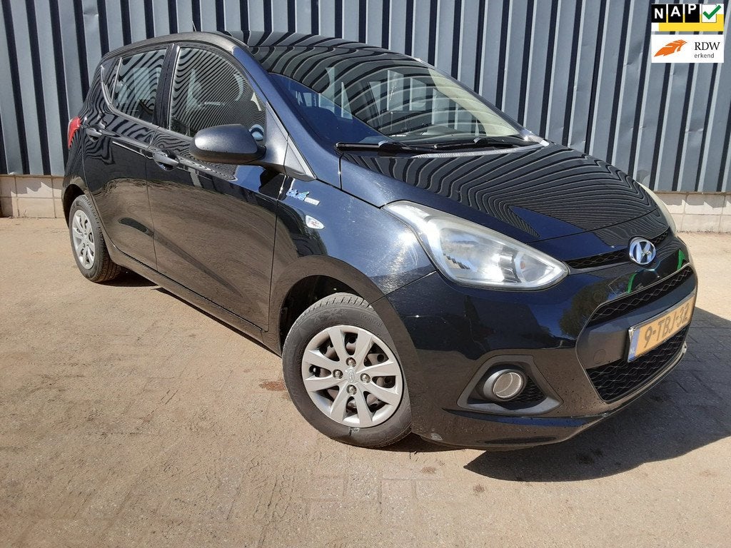 Hyundai I10 1.0i i-Drive, Auto's, Hyundai, Te koop, i10, ABS, Airbags, Boordcomputer, Centrale vergrendeling, Electronic Stability Program (ESP)
