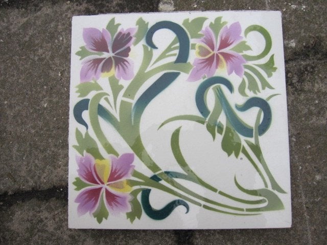 50 art nouveau jugenstil wandtegels sierlijk bloemmotief, Antiek en Kunst, Ophalen