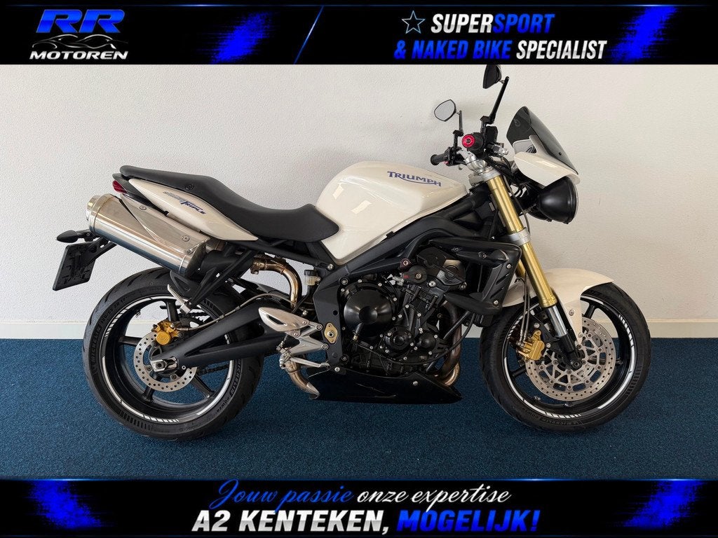 Triumph Street Triple 675 WHITE - EDITION, Motoren, 675 cc, Bedrijf, Sportuitlaat, Meer dan 35 kW