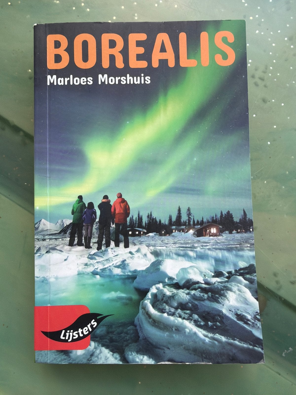 Borealis - Marloes Morshuis (Jeugdboek), Ophalen of Verzenden, Zo goed als nieuw, Fictie algemeen