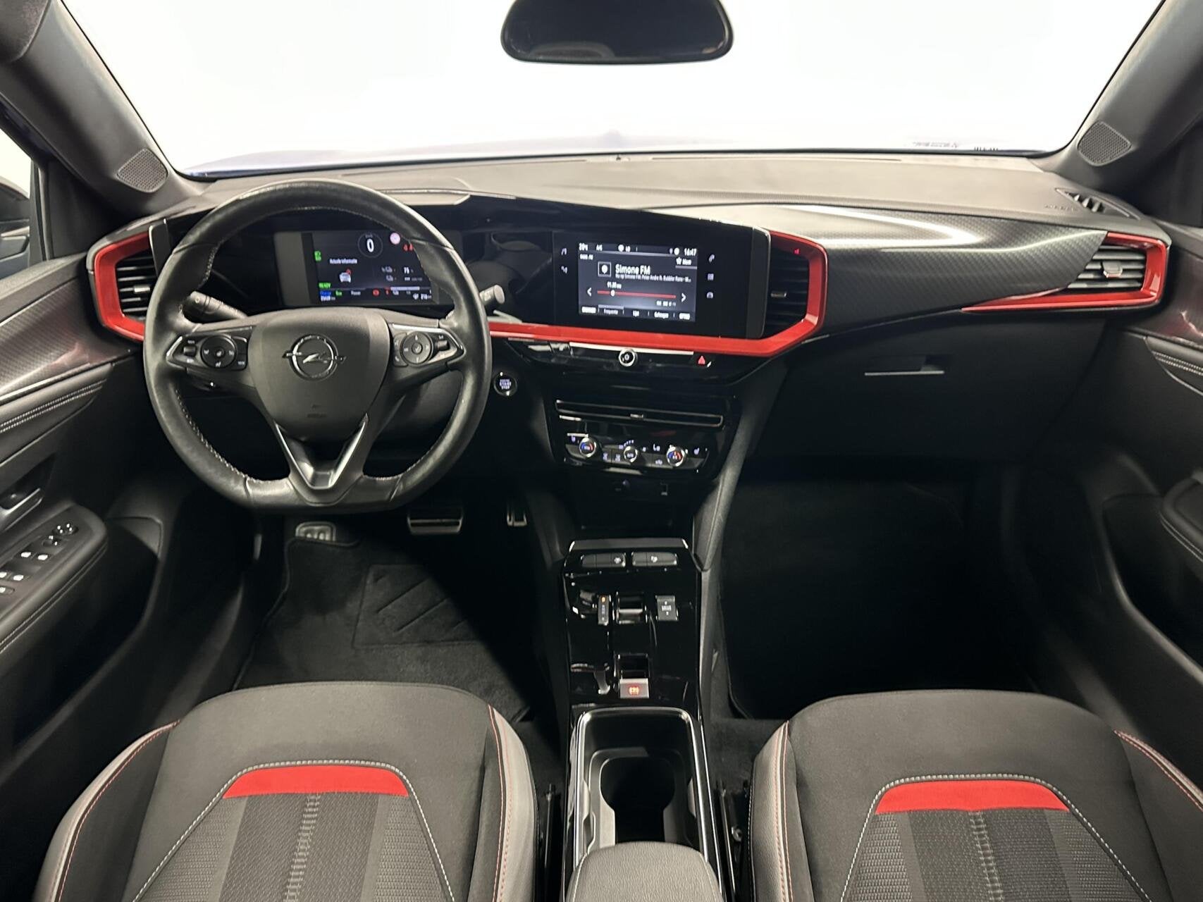 Opel Mokka-e Elegance 50KWH 102% SOH 25.000 KM STOELVERW AIR, Auto's, Gebruikt, Met garantie (alle), 1498 kg, 338 km