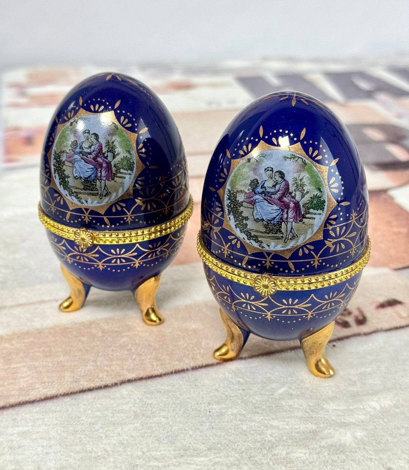 2X antiek Porseleinen Faberge Ei cobalt blauw Gesigneerd, Antiek en Kunst, Curiosa en Brocante, Ophalen of Verzenden