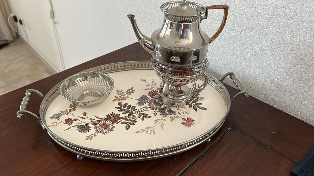 Oud dienblad met theepot en suikerschaaltje, Ophalen of Verzenden, Rechthoekig, Hout