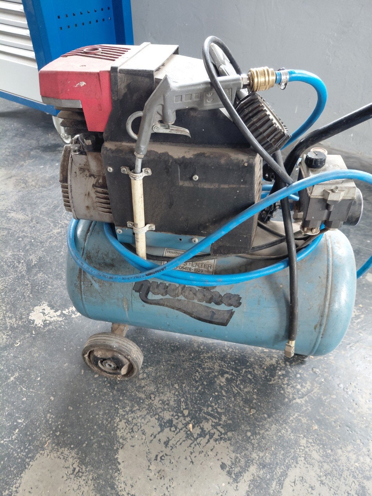 compressor, Doe-het-zelf en Verbouw, Minder dan 25 liter, Ophalen, Minder dan 200 liter/min