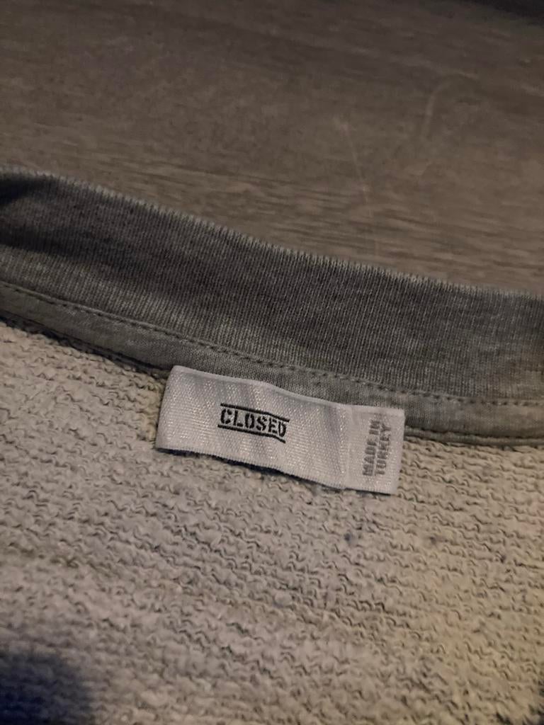 Closed sweater maat XL, Kleding | Dames, Truien en Vesten, Ophalen of Verzenden, Gedragen, Maat 46/48 (XL) of groter, Grijs