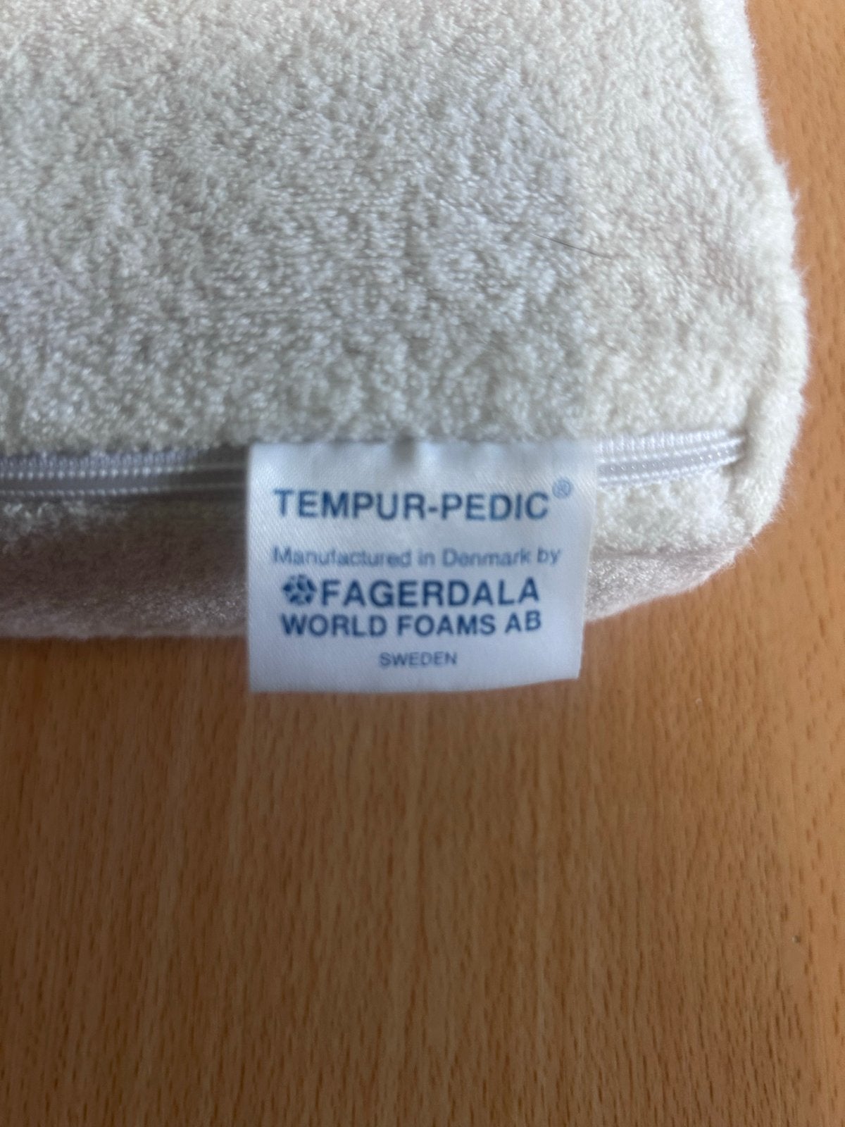 Tempur-Pedic kussen,, Overige merken, Wit, Hoofdkussen, Ophalen of Verzenden