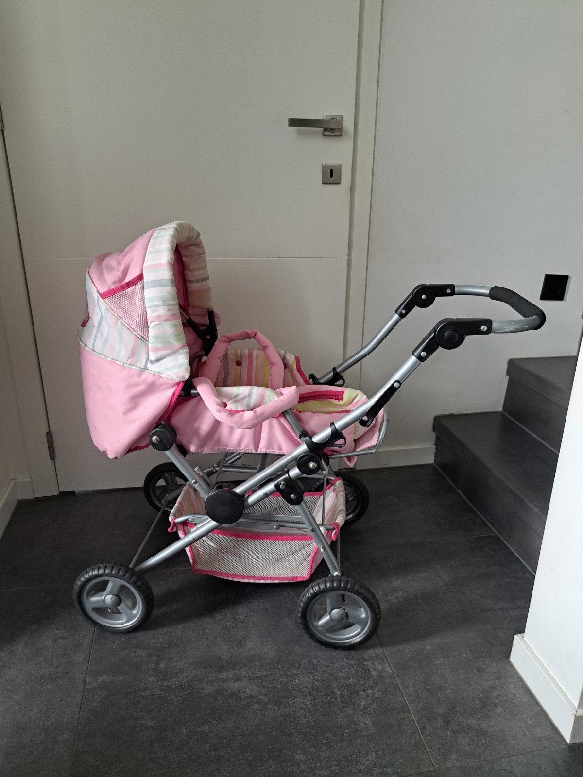 Poppenwagen in perfecte staat!, Ophalen, Zo goed als nieuw, Babypop