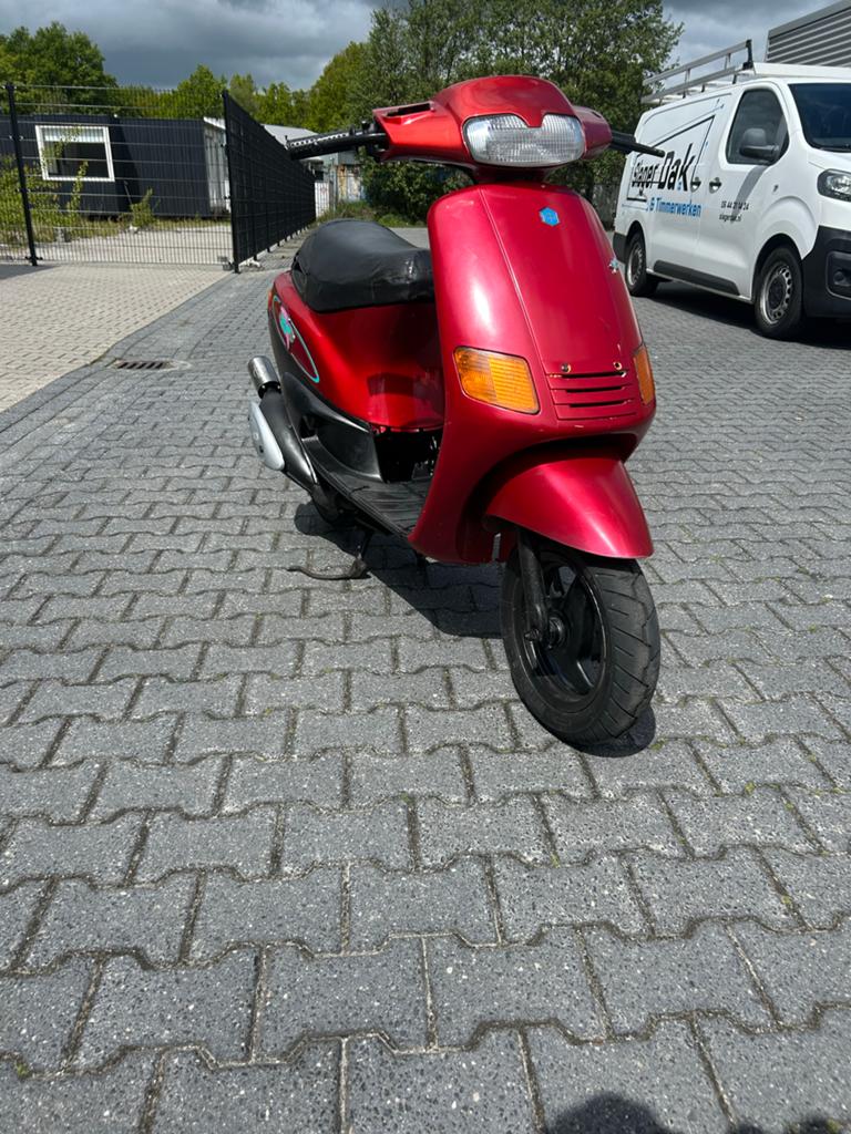 Piaggio zip type 1 ssl 2t 70 cc, Fietsen en Brommers, Scooters | Piaggio, Gebruikt, Zip, Maximaal 45 km/u, Tweetakt, Ophalen