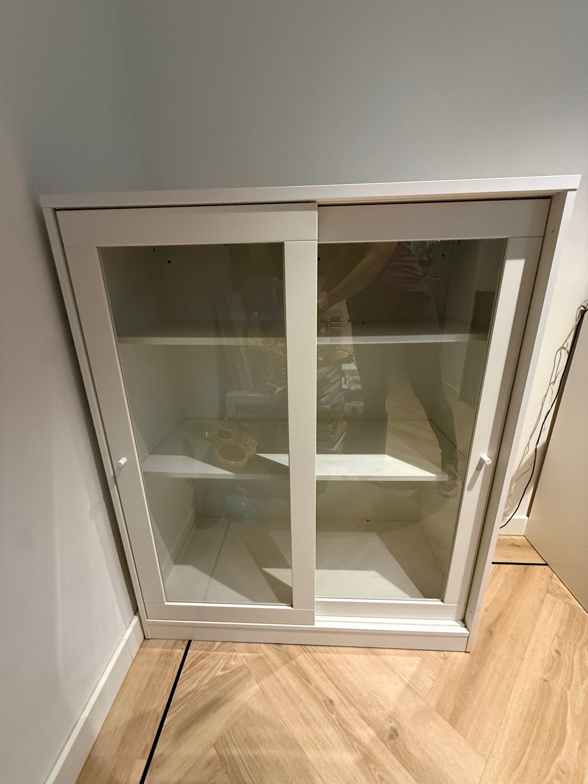 Witte vitrinekast met schuifdeuren - 100x123x48 cm, Ophalen, Gebruikt, 100 tot 150 cm, 25 tot 50 cm