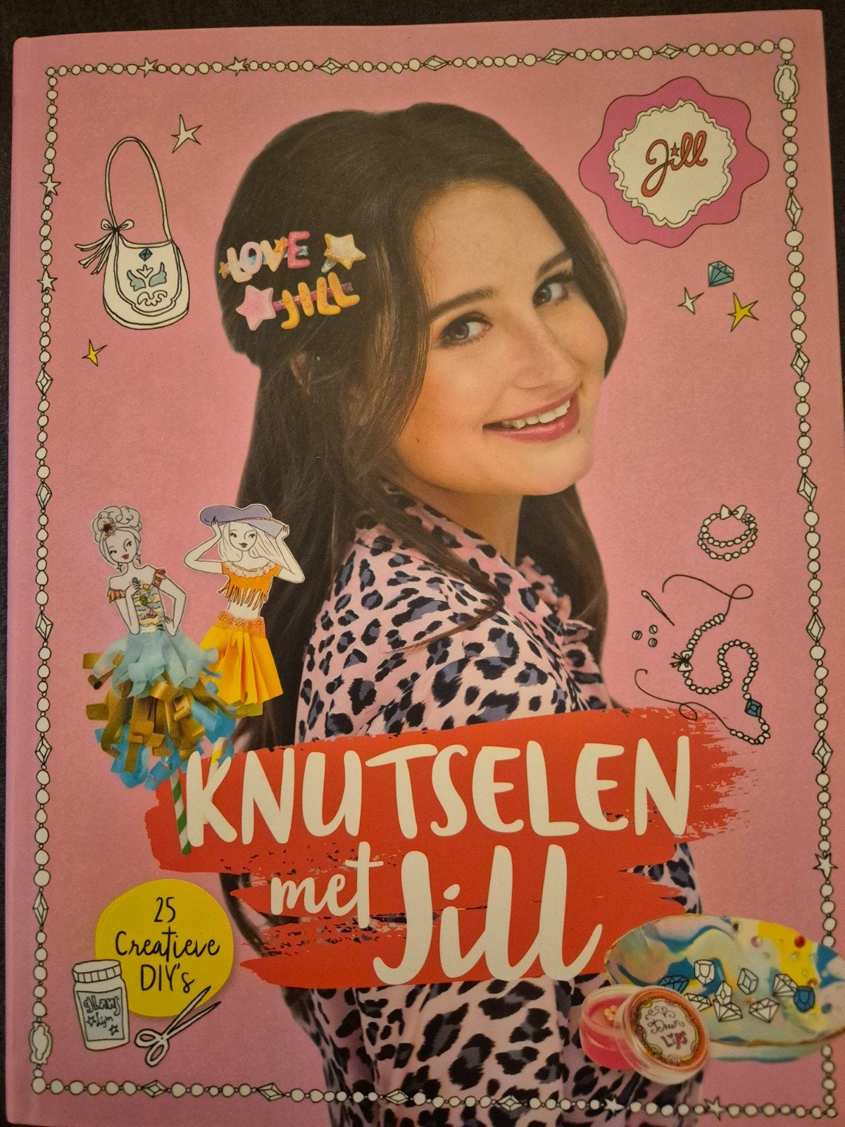 Knutselen met Jill - Creatief kinderboek Jill Schirnhofer, Ophalen of Verzenden, Zo goed als nieuw