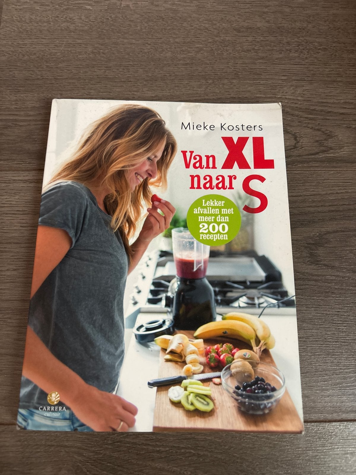Van XL naar S - Mieke Kosters (kookboek), Boeken, Ophalen of Verzenden, Zo goed als nieuw, Hoofdgerechten, Gezond koken