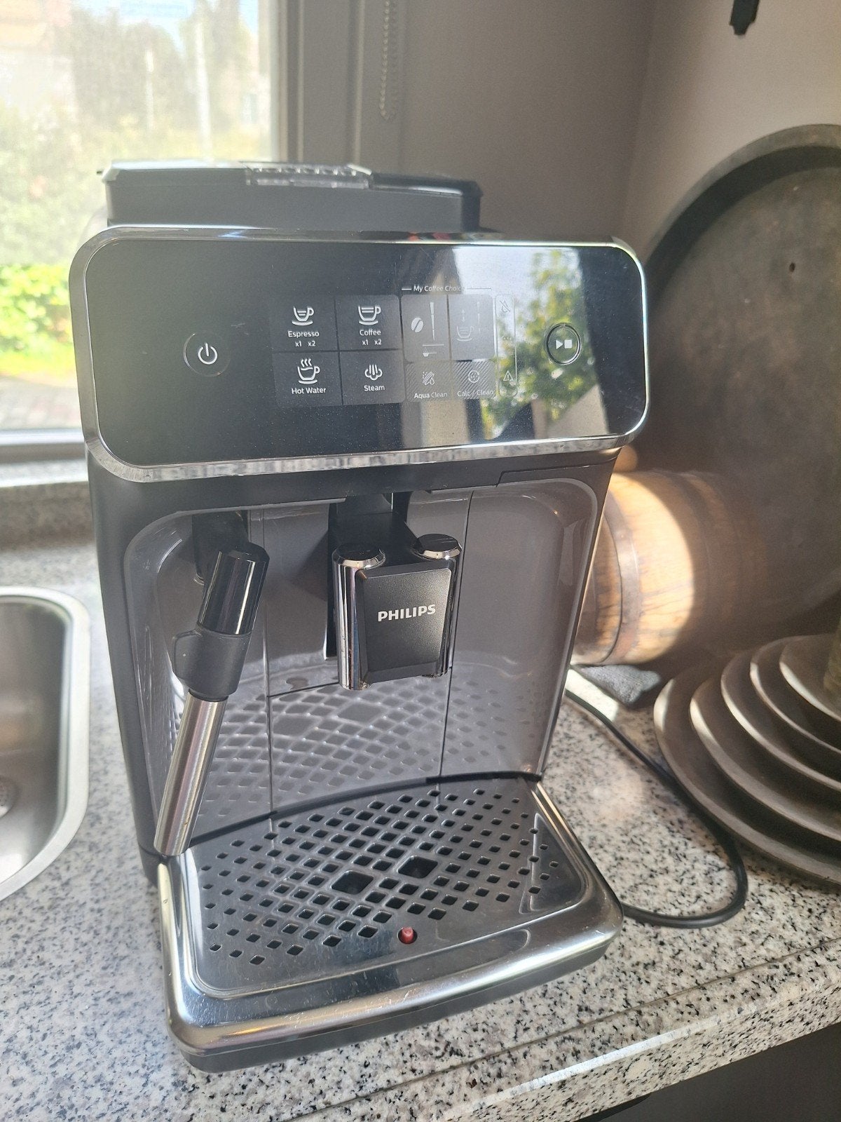 Philips EP2224/40 Volautomatische Espressomachine, Witgoed en Apparatuur, Gebruikt, Espresso apparaat, 2 tot 4 kopjes, Afneembaar waterreservoir