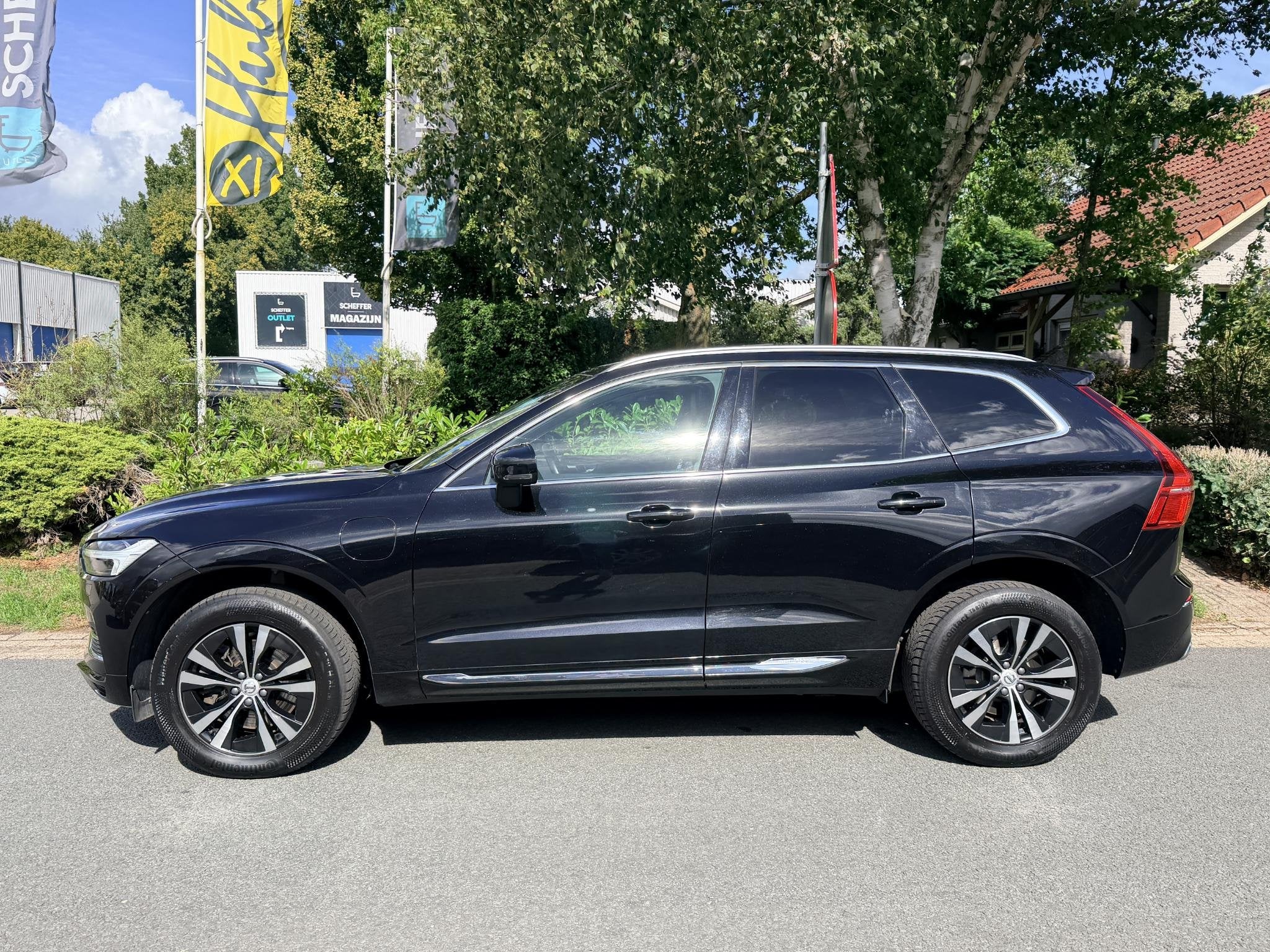 Volvo XC60 2.0 Recharge T6 AWD 340PK Pano•Leder, Auto's, Gebruikt, Euro 6, 1969 cc, Leder en Stof