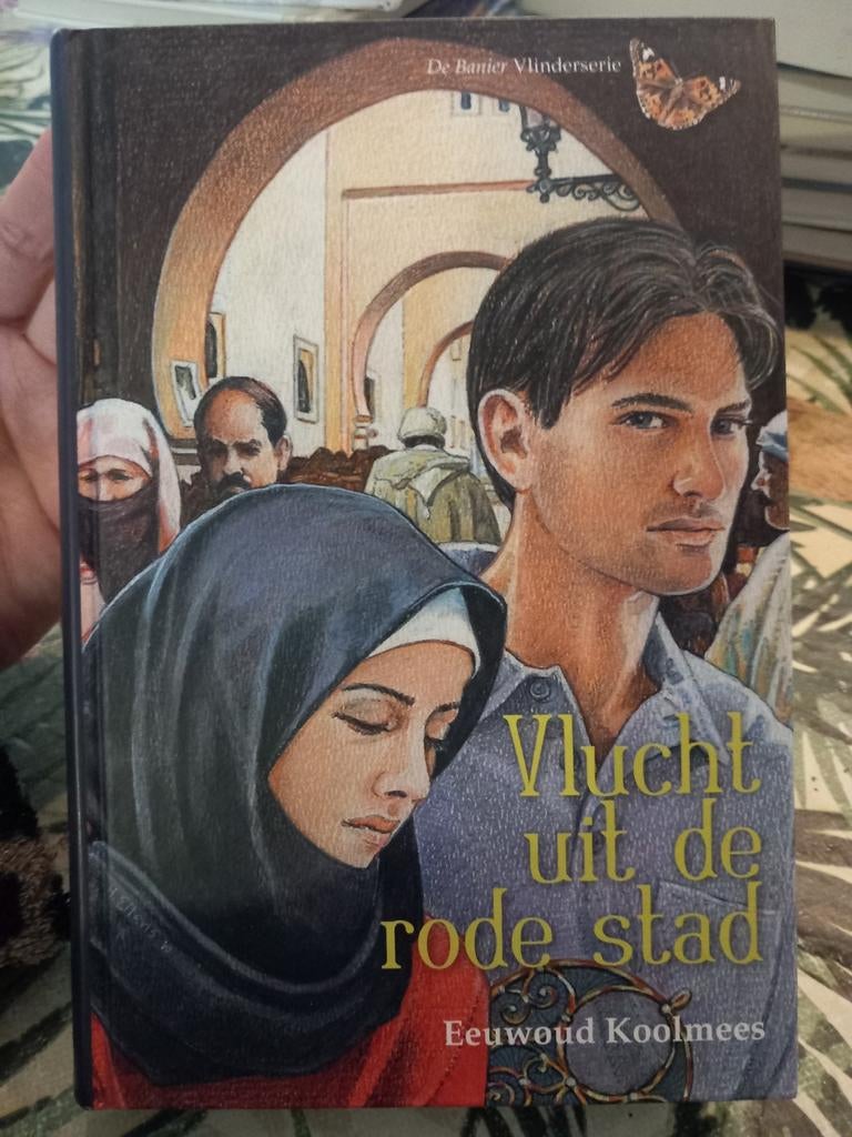 Eeuwoud Koolmees - Vlucht uit de rode stad, Noord-Brabant, Ophalen of Verzenden, Zo goed als nieuw, Eeuwoud Koolmees