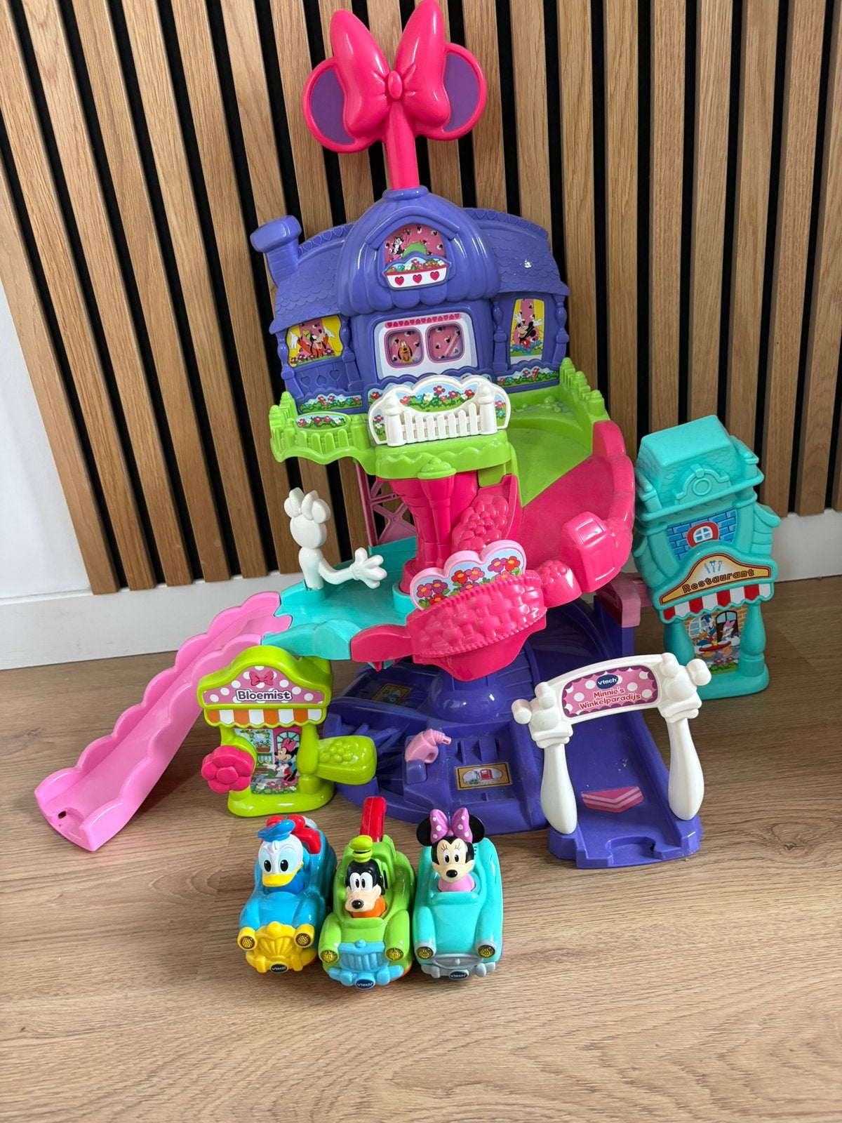 Toet toet auto Minie Mouse, Ophalen, Zo goed als nieuw, 2 tot 4 jaar
