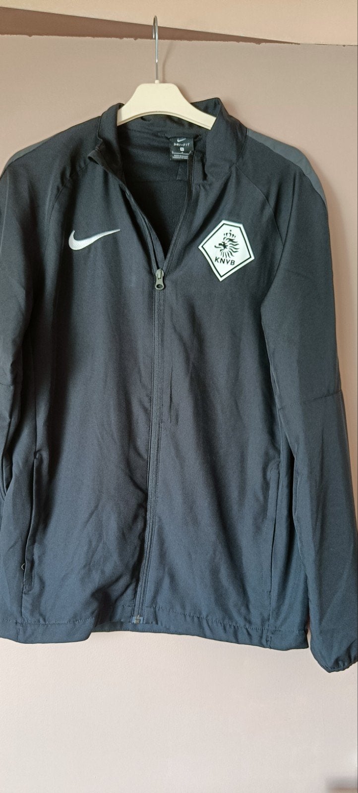 Nike KNVB Dri-fit trainings jas zwart, Ophalen of Verzenden, Zo goed als nieuw, Voetbal