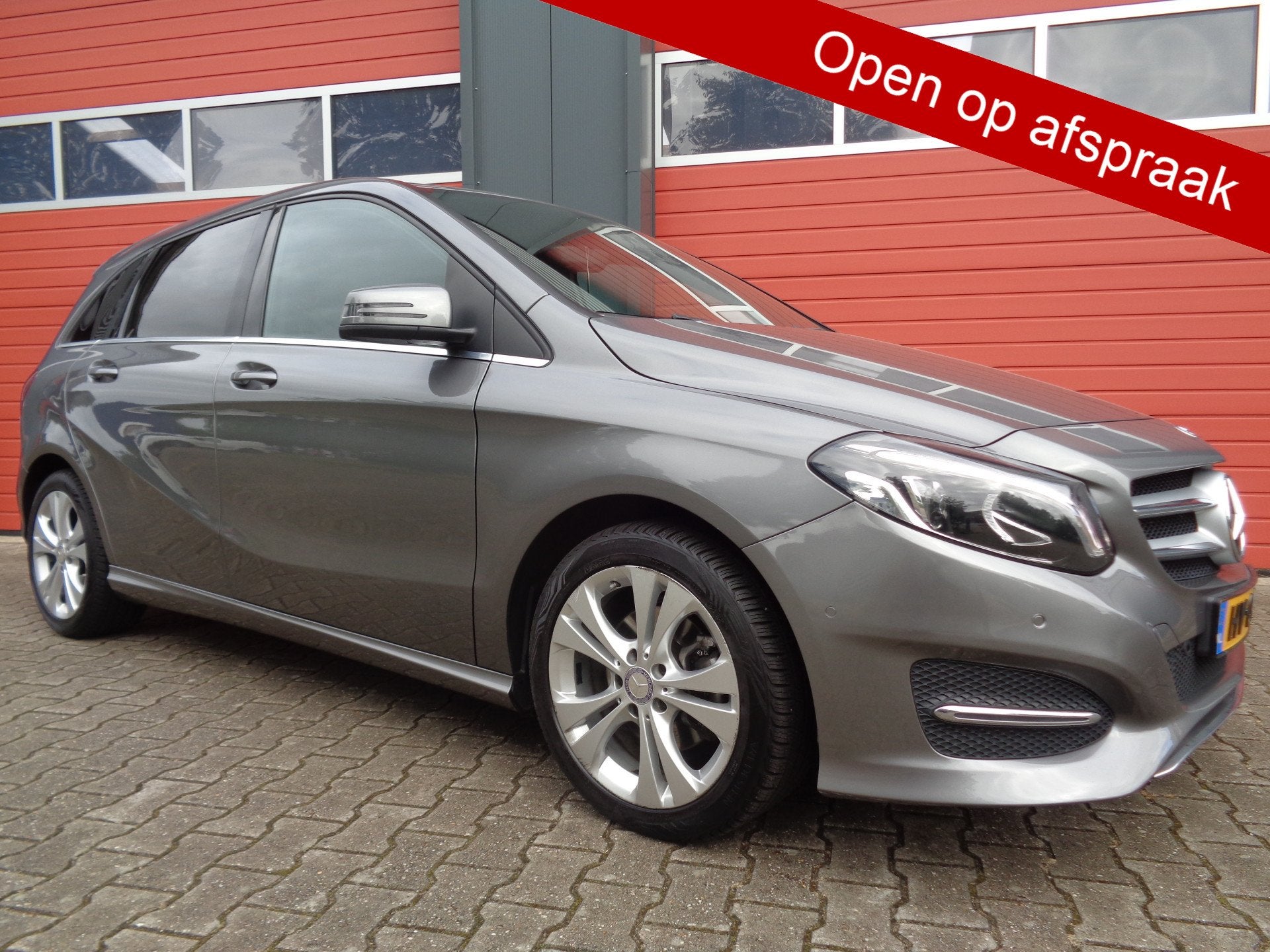 Mercedes-Benz B-Klasse 180 Ambition 123PK Automaat Clima Cru, 1325 kg, Gebruikt, Euro 6, 4 cilinders
