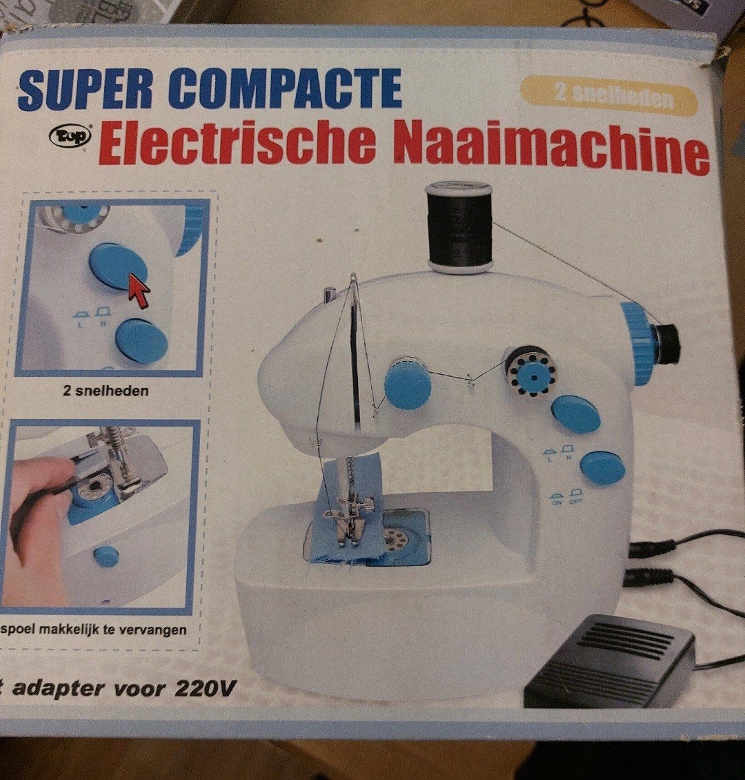 electrische kleine naaimachine nieuw in doos, Ophalen, Nieuw, Naaimachine, Overige merken