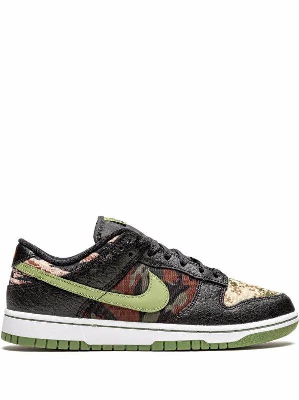 Nike Dunk Low SE "Crazy Camo" 42, Ophalen of Verzenden, Gedragen, Overige kleuren, Sneakers of Gympen