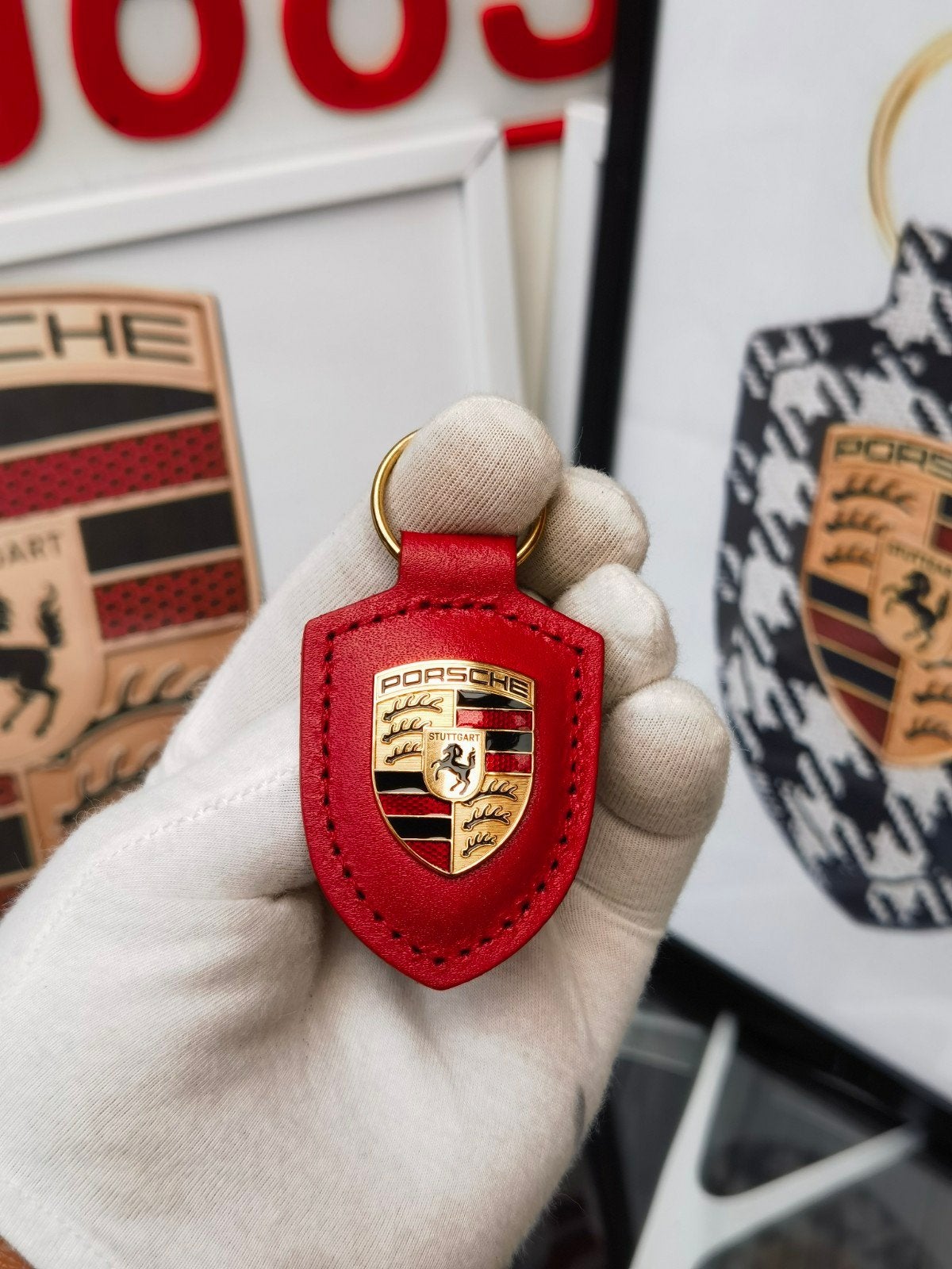 origineel porsche sleutelhanger van echt leder GERMANY ️, Verzamelen, Sleutelhangers, Ophalen of Verzenden, Nieuw, Merk