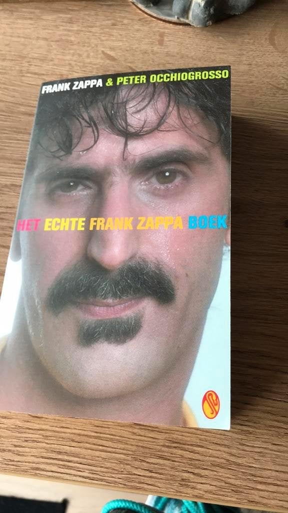 F. Zappa - Het echte Frank Zappa boek, Boeken, F. Zappa; P. Occhiogrosso, Ophalen of Verzenden, Zo goed als nieuw, Nederland
