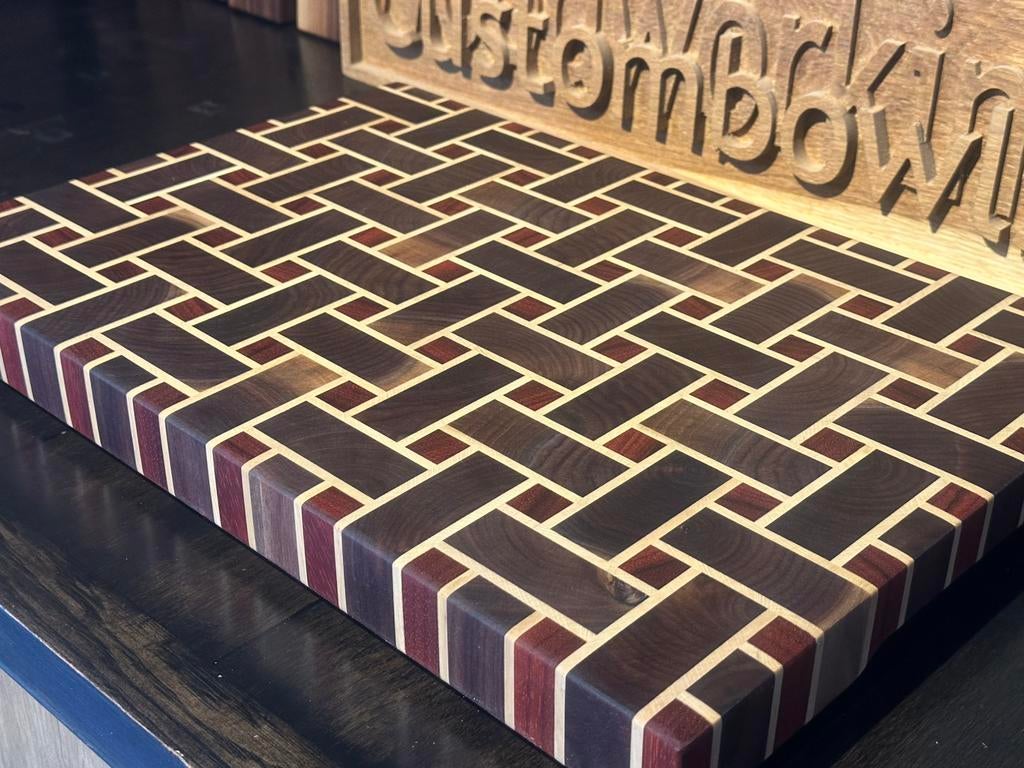 Unieke handgemaakte eindnerf snijplank, Custombowls, Hout, Snij-/serveerplank, Ophalen of Verzenden
