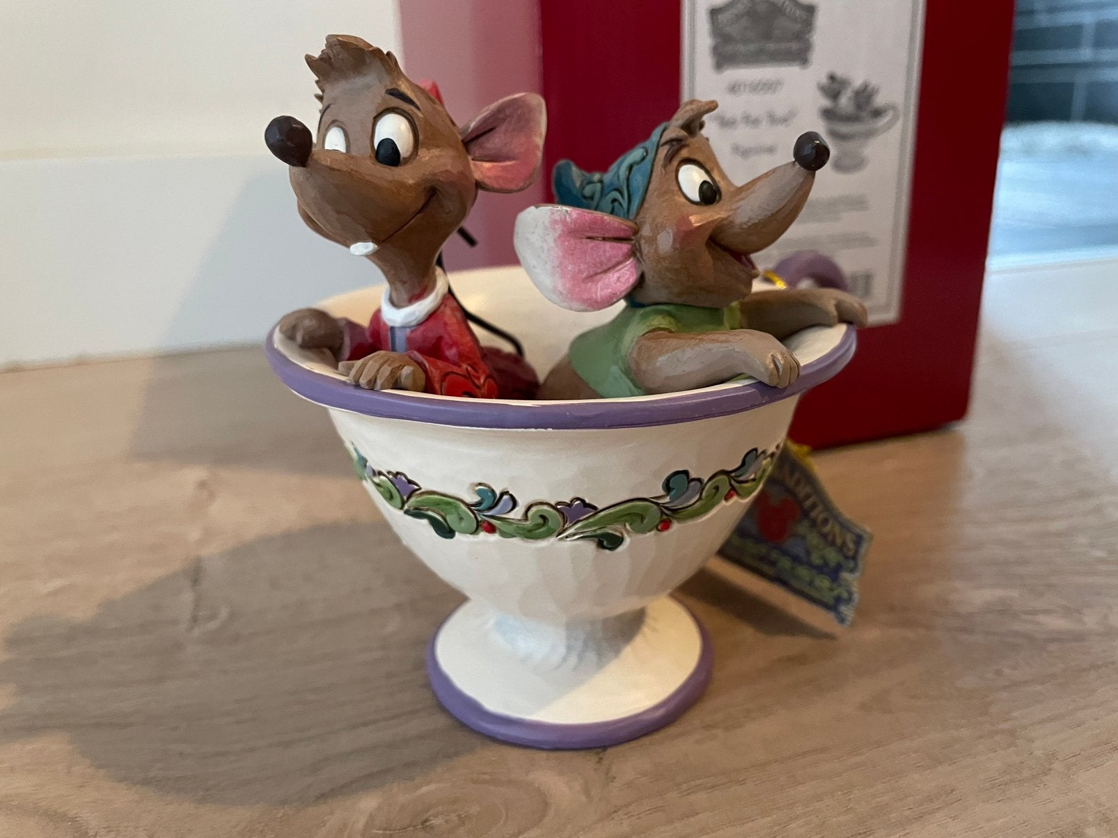 Disney traditions Jim shore Cinderella Jaq & Gus in teacup, Ophalen of Verzenden, Assepoester of Belle, Nieuw, Beeldje of Figuurtje