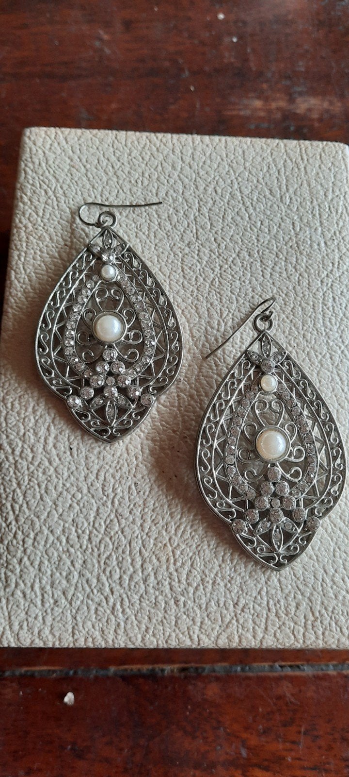 Vintage ajour oorbellen, parel en Swarovski kristal, India, Met kristal, Overige materialen, Ophalen of Verzenden, Zilver