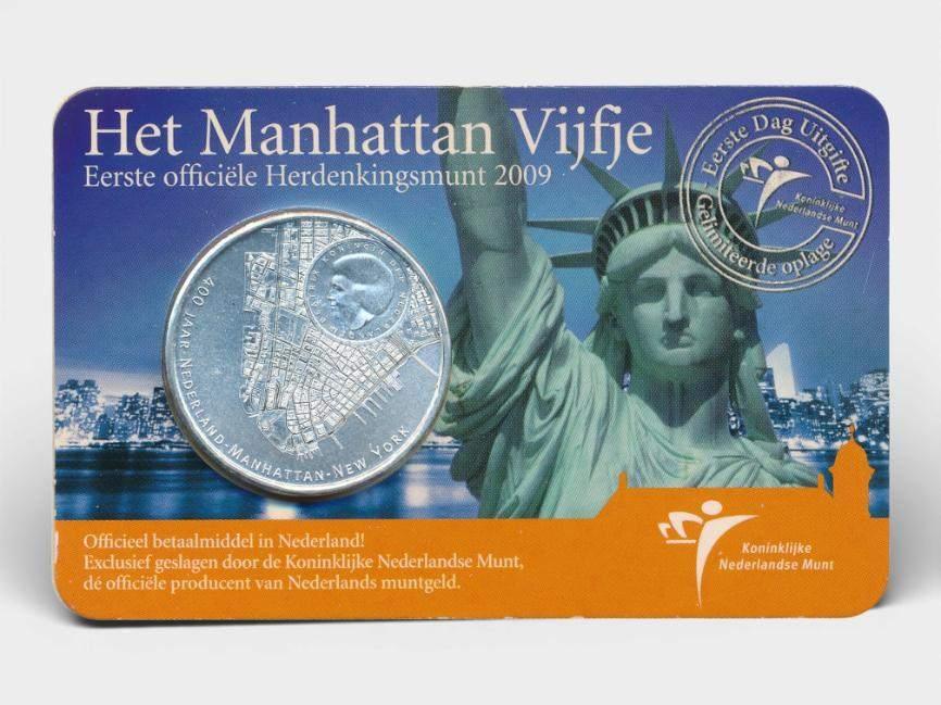 Nederland 5 Euro 2009 Het Manhattan Vijfje Eerste Dag Uitfit, Postzegels en Munten, Munten | Nederland, Ophalen of Verzenden, Koningin Beatrix