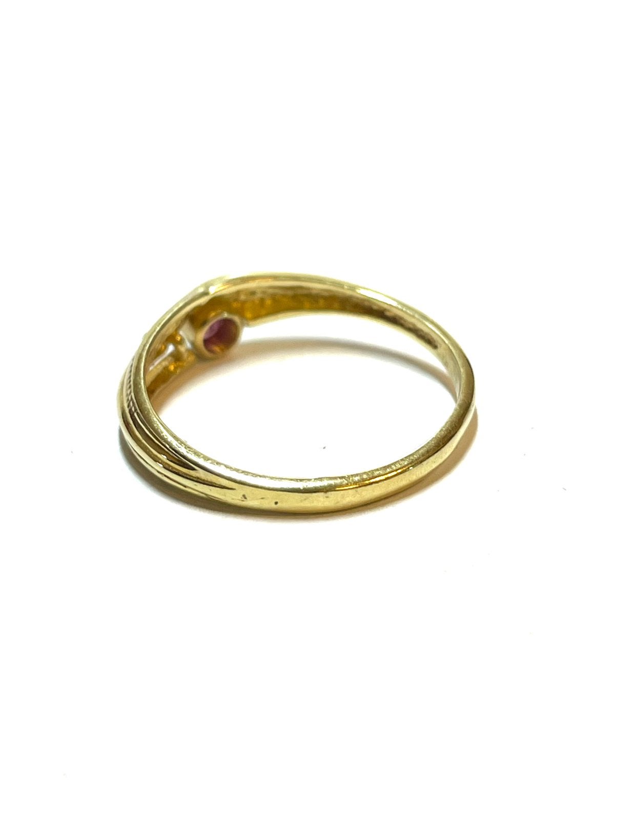 8k gouden ring met een robijn en diamant, -, -, Ophalen of Verzenden, Zo goed als nieuw
