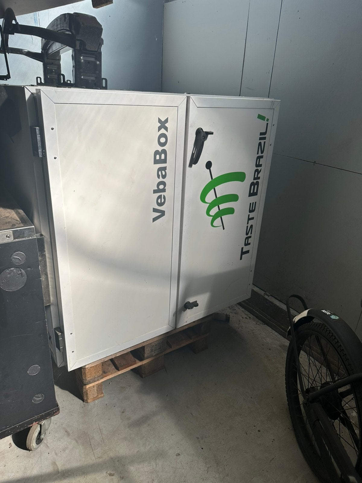Veba box Koel installatie voor in een bestel bus, 200 liter of meer, Met aparte vriezer, Zo goed als nieuw, 160 cm of meer