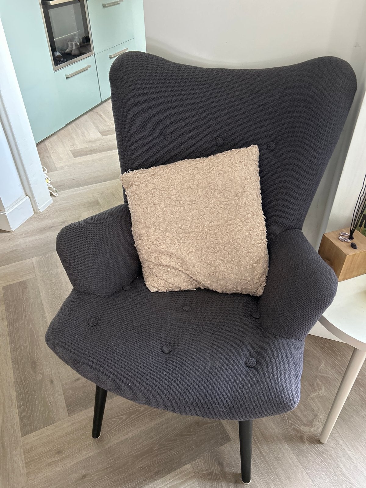 Comfortabele grijze loungestoel, Huis en Inrichting, Ophalen, Zo goed als nieuw, Stof, 75 tot 100 cm