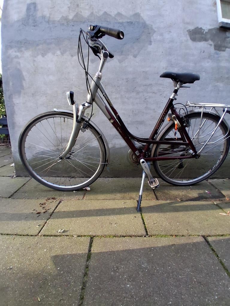 GAZELLE  GENEVE GOLDLINE DAMESFIETS, Fietsen en Brommers, Fietsen | Heren | Herenfietsen, Gebruikt, Versnellingen, Ophalen of Verzenden