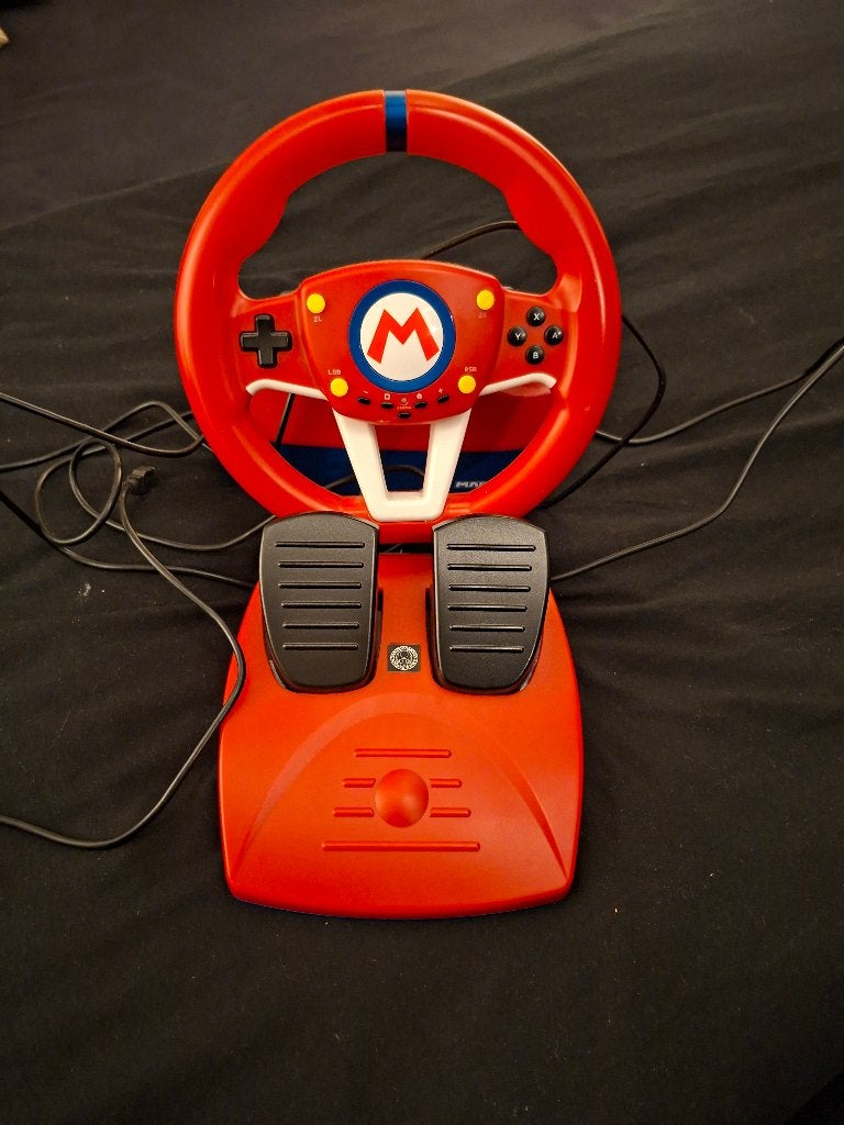 Mario Kart Racing Wheel Pro Mini + Pedalen - Switch, Ophalen, Zo goed als nieuw, Switch, Stuurtje of Sportattribuut