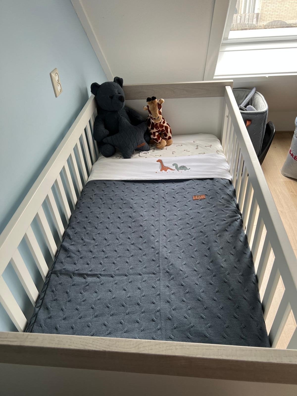 Ledikantje 70x140 cm met matras en verstelbare lattenbodem, Ophalen, Wit, Overige maten, Hout