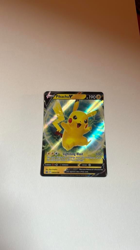 Pikachu V, Verzenden, Zo goed als nieuw, Losse kaart, Foil