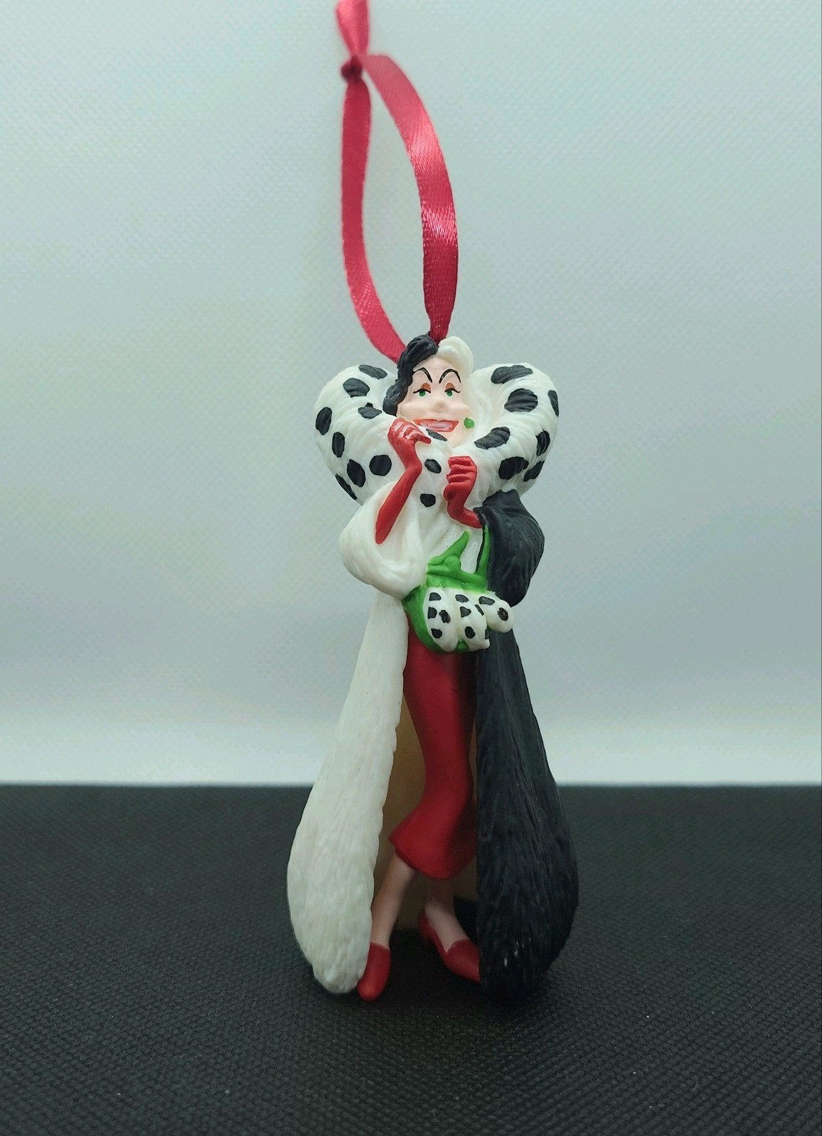 Disney Cruella De Vil kerst ornament hanger kerstbal, Verzamelen, Ophalen of Verzenden, Zo goed als nieuw