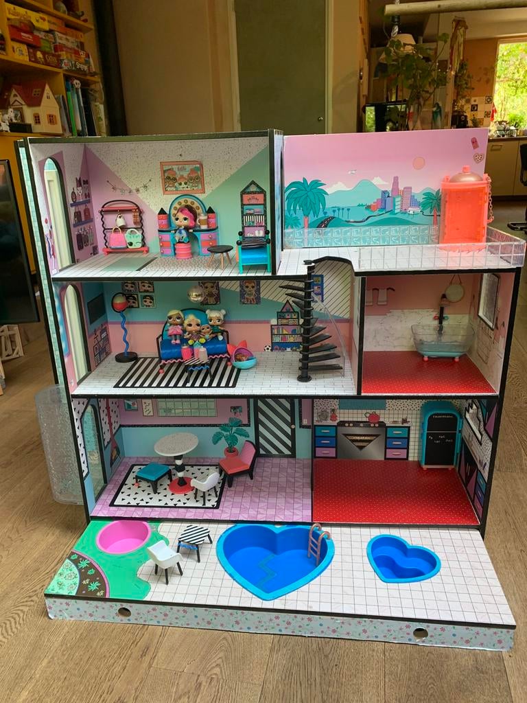 LOL poppenhuis, Ophalen, Zo goed als nieuw, Poppenhuis