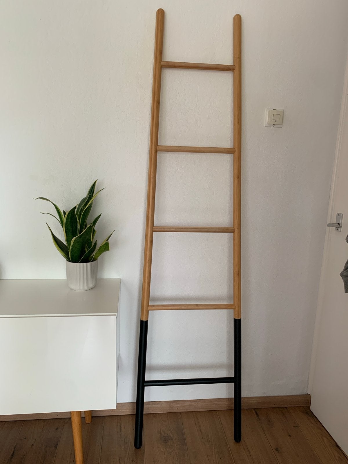 BoConcept Design Decoratieve Ladder / Handdoekladder, Ophalen, Hout, Zo goed als nieuw, Modern