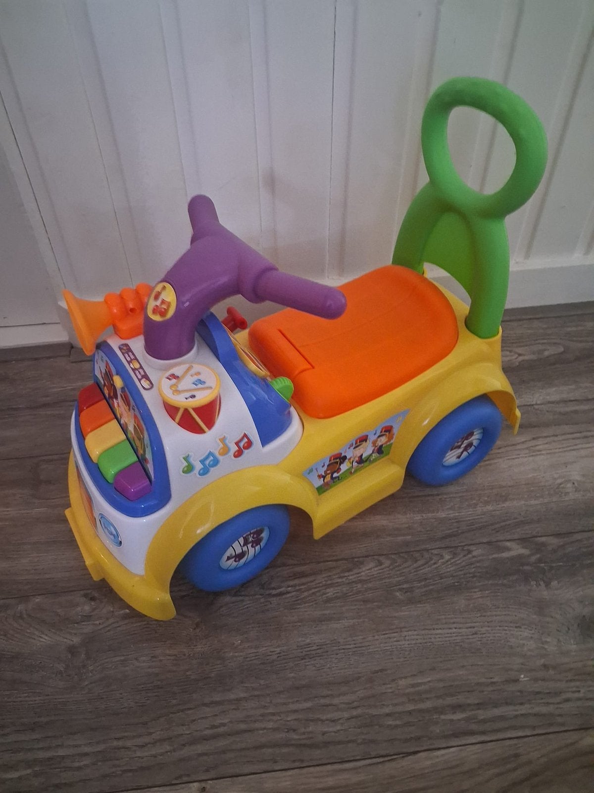 Loop auto met geluid, Ophalen, Zo goed als nieuw