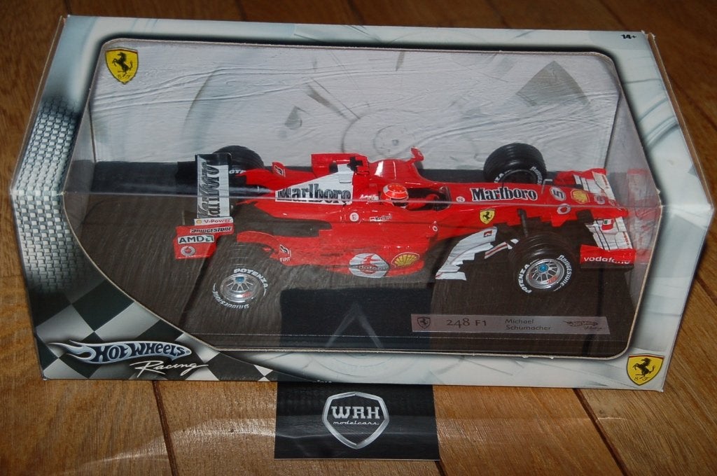 1:18 FERRARI 248 F1 SCHUMACHER MARLBORO Hotwheels WRH, Verzenden, Zo goed als nieuw, Auto, Hot Wheels