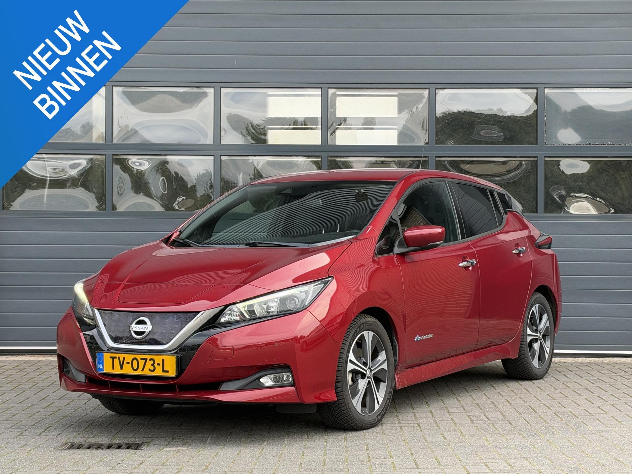 NISSAN LEAF N-CONNECTA 40 kWh (87% SOH) I AUTOMAAT I TREKHAA, Auto's, Stof, Gebruikt, Huisgarantie, Origineel Nederlands