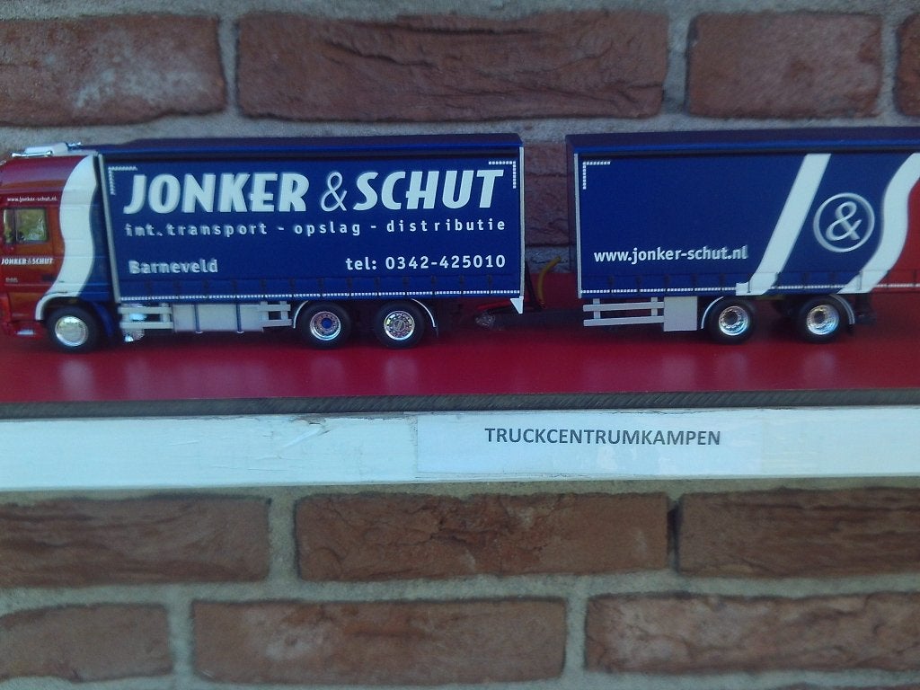 WSI  Daf  XF  105  SSC  van  Jonker  &  Schut.