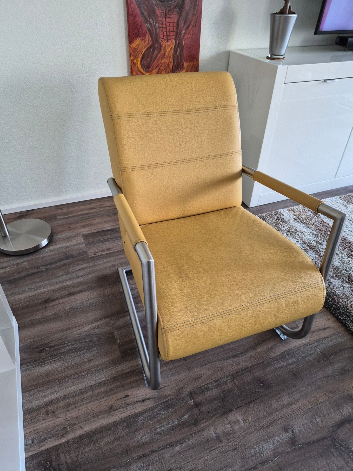 Moderne gele leren fauteuil., Huis en Inrichting, Ophalen, Modern, Comfortabel, Overige kleuren, Zo goed als nieuw