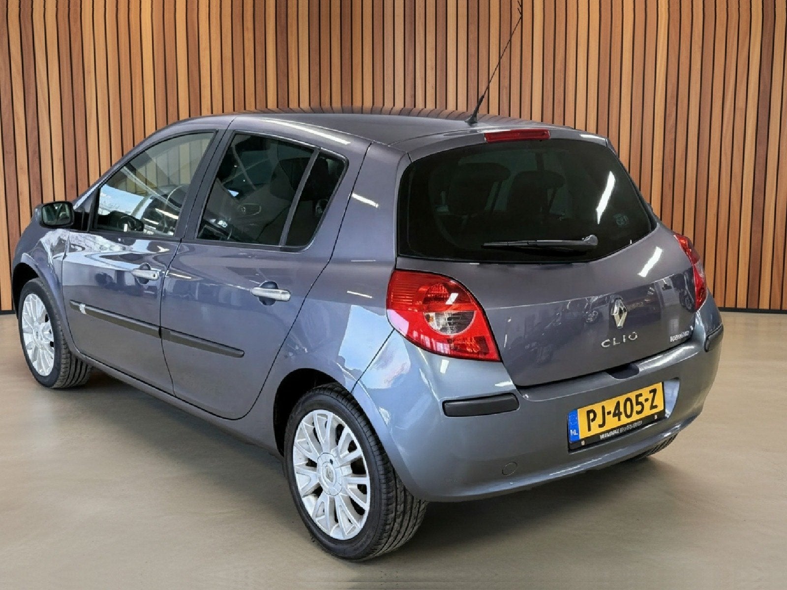 Renault Clio 1.6-16V Rip Curl | Nieuwe APK (bj 2007), Voorwielaandrijving, Gebruikt, 4 cilinders, Blauw
